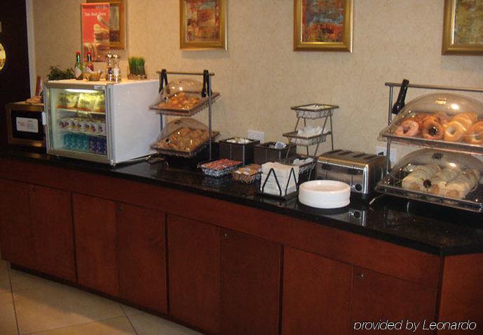 Fairfield Inn & Suites Boise Нампа Ресторан фото